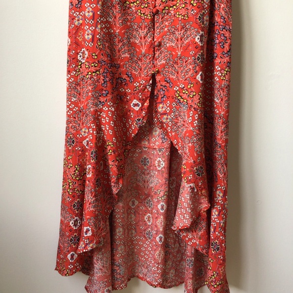 Abel the Label Lola dress, ruffle hem. Back cutout. - Picture 6 of 11